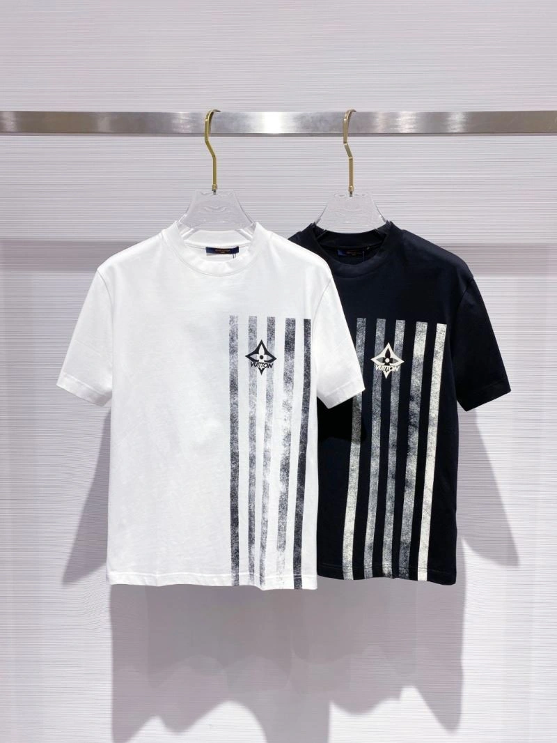 Sustainable Louis Vuitton T-Shirts 134204