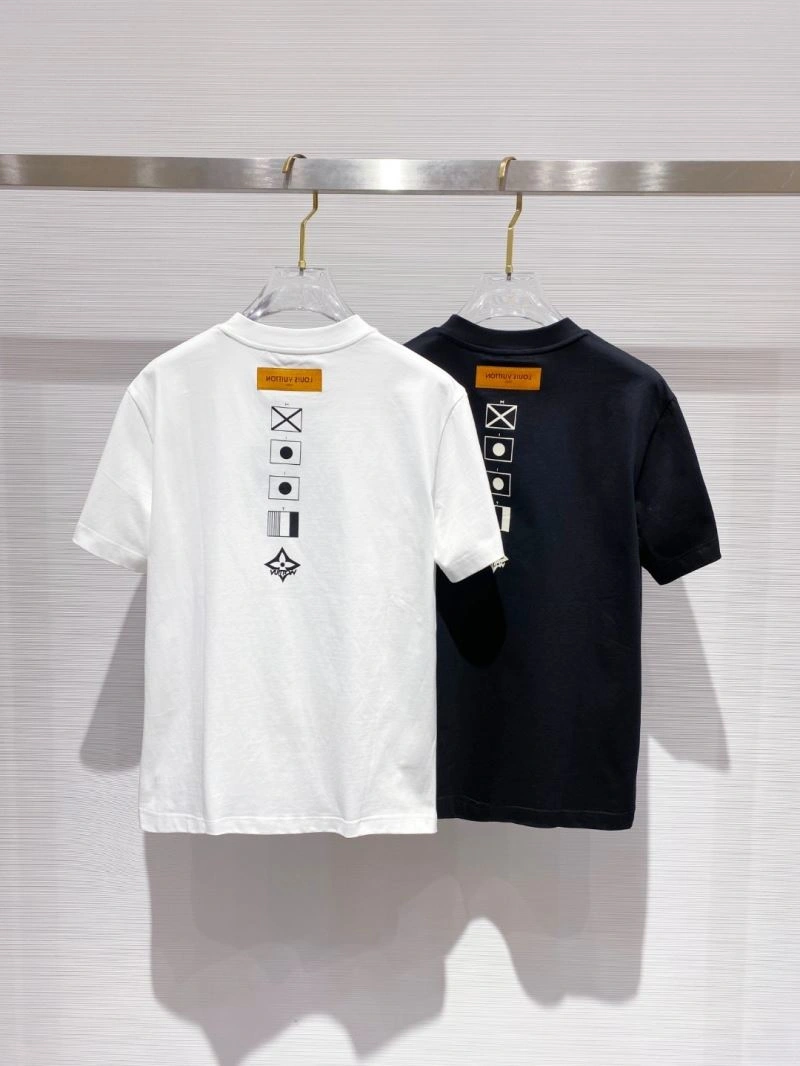 Sustainable Louis Vuitton T-Shirts 134204