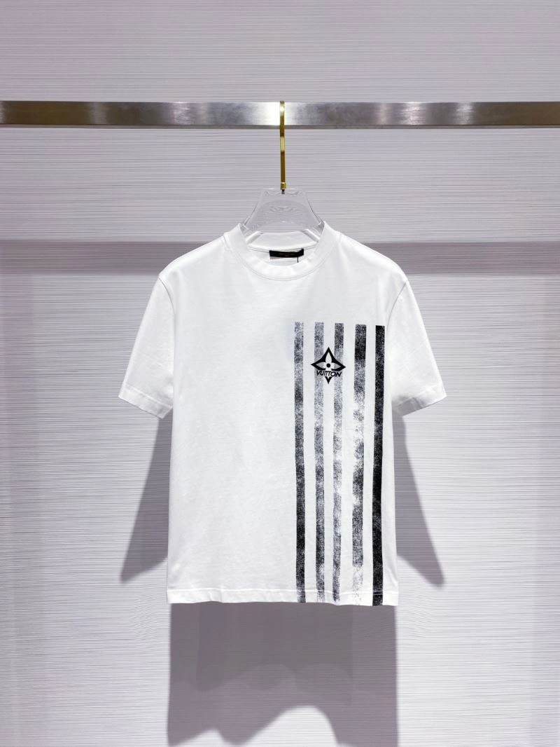 Sustainable Louis Vuitton T-Shirts 134204