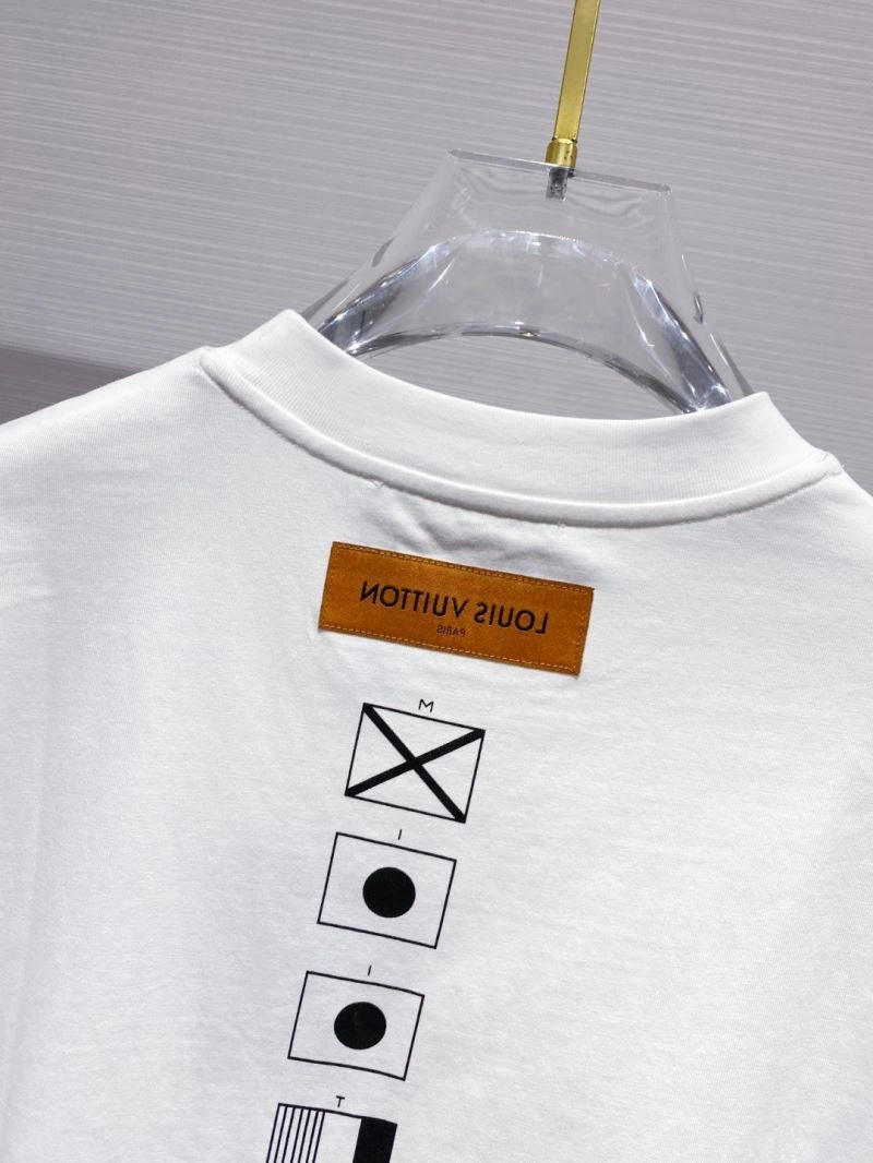 Sustainable Louis Vuitton T-Shirts 134204