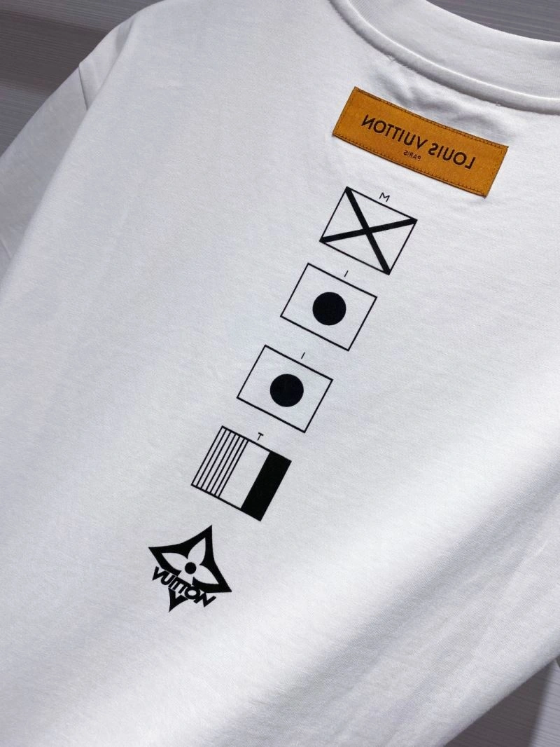 Sustainable Louis Vuitton T-Shirts 134204