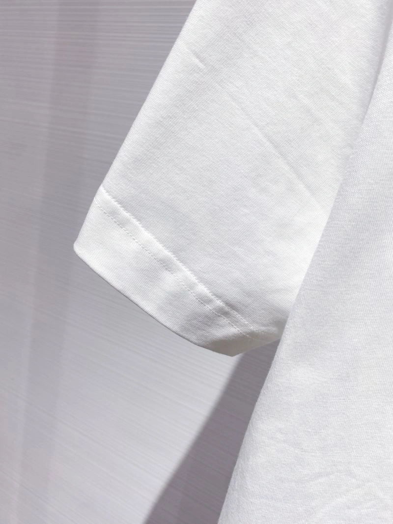 Louis Vuitton T-Shirts Elegant 134203