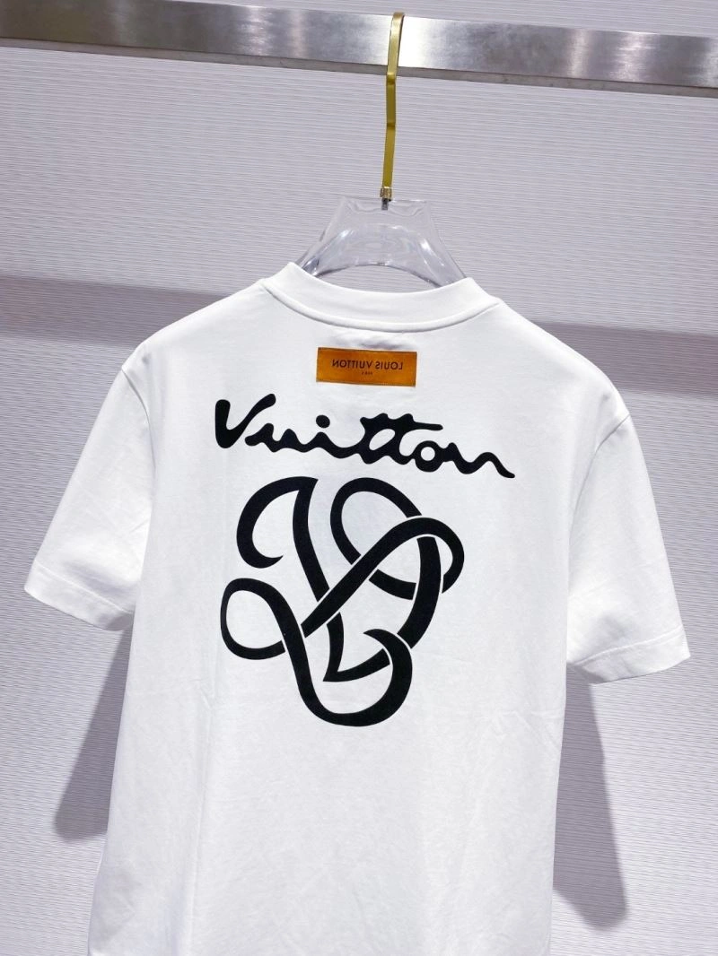 Louis Vuitton T-Shirts Elegant 134203