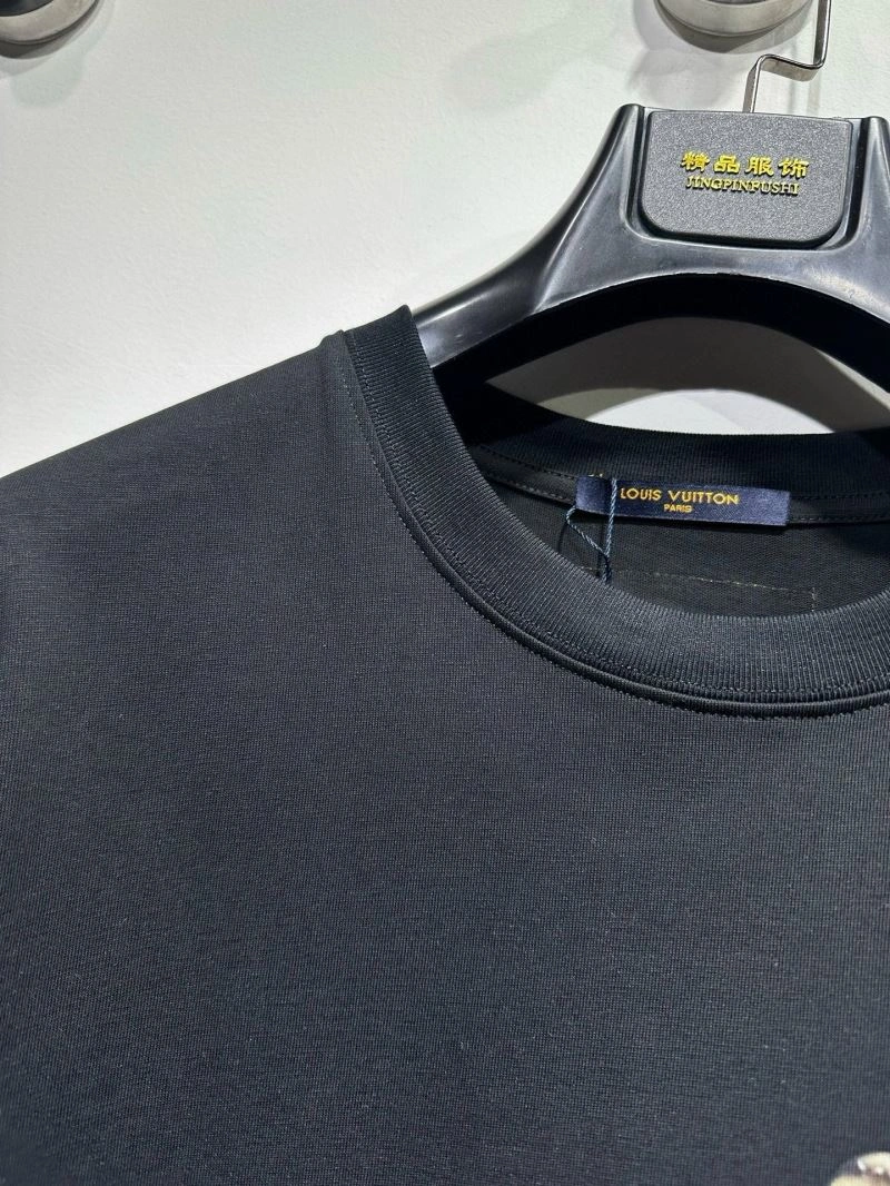 WeatherProof Louis Vuitton T-Shirts 134185