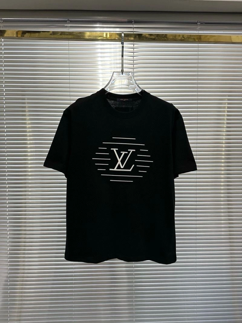 Tailored Louis Vuitton T-Shirts 134192