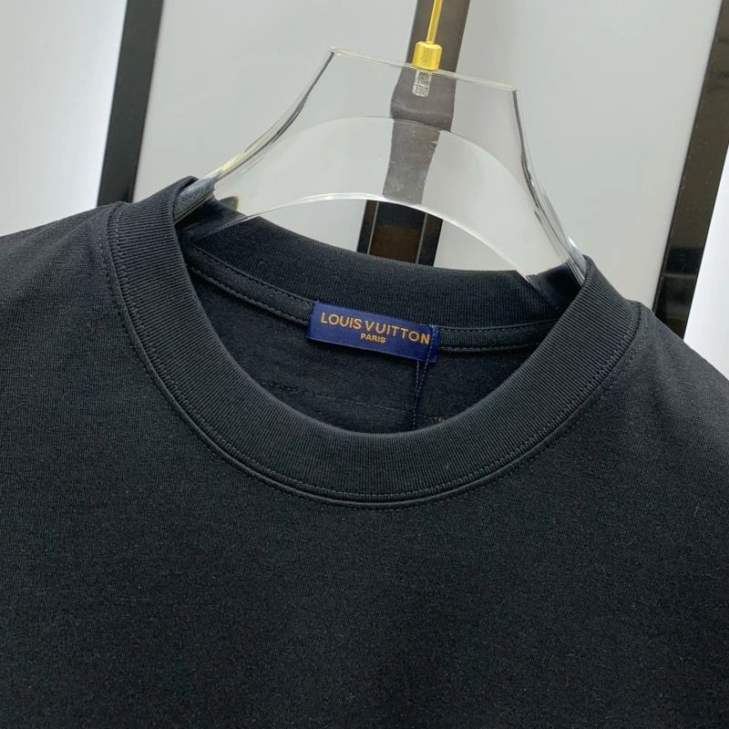 AllSeason Louis Vuitton T-Shirts 134188