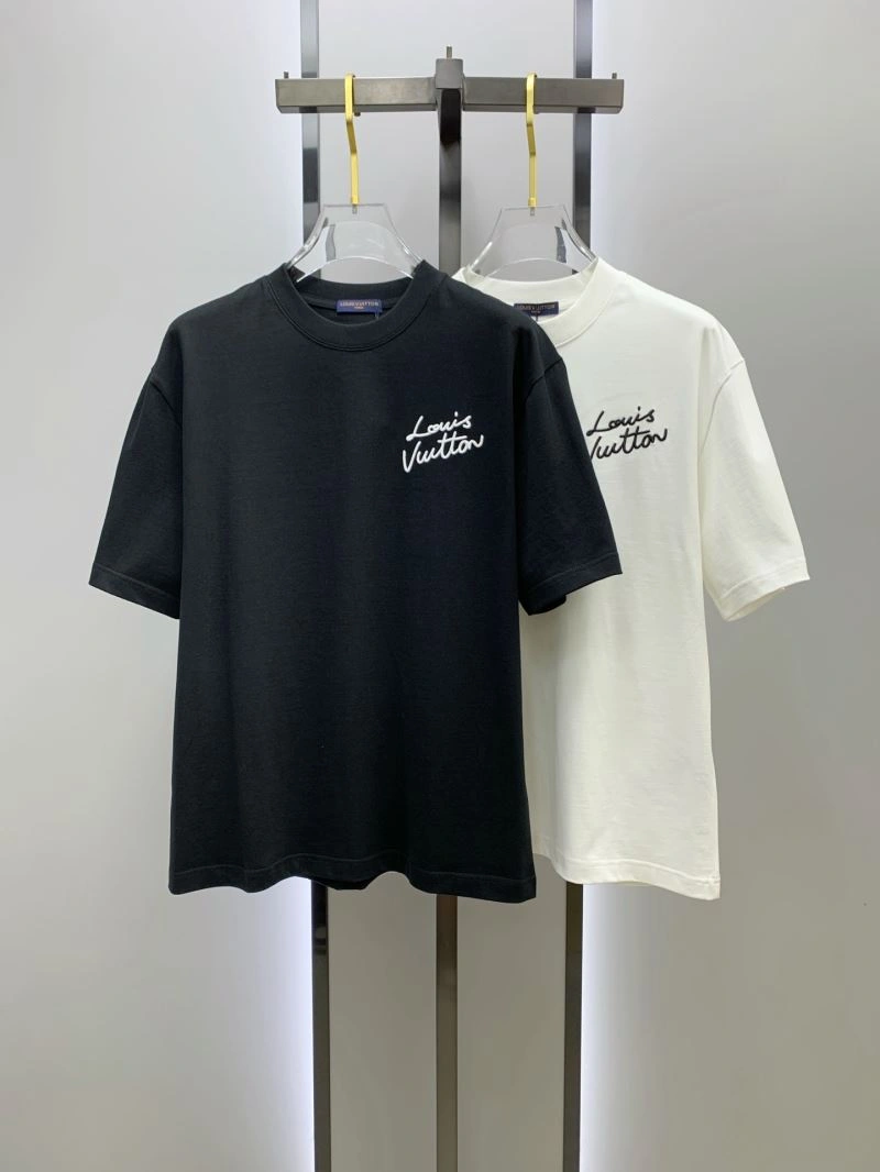 Versatile Louis Vuitton T-Shirts 134197
