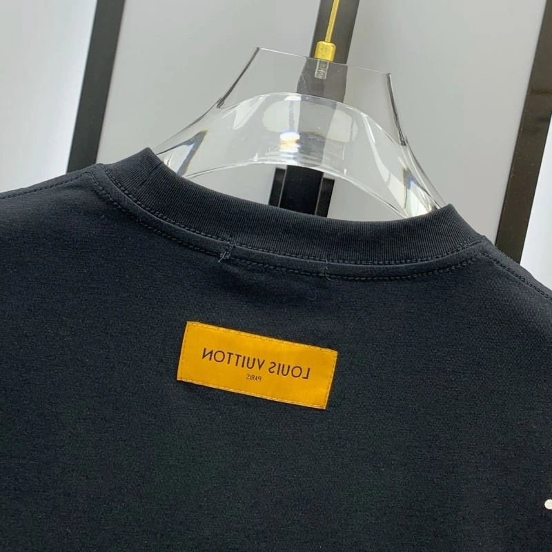 Original Louis Vuitton T-Shirts 134194