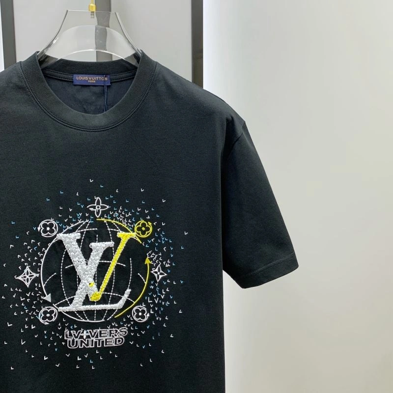 OnTrend Louis Vuitton T-Shirts 134187