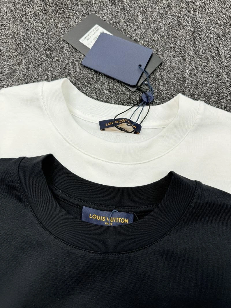 Tailored Louis Vuitton T-Shirts 134183