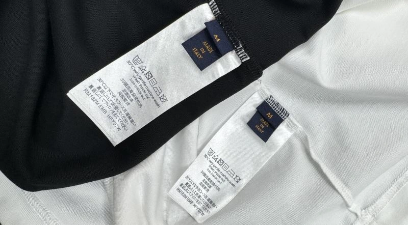 Tailored Louis Vuitton T-Shirts 134183