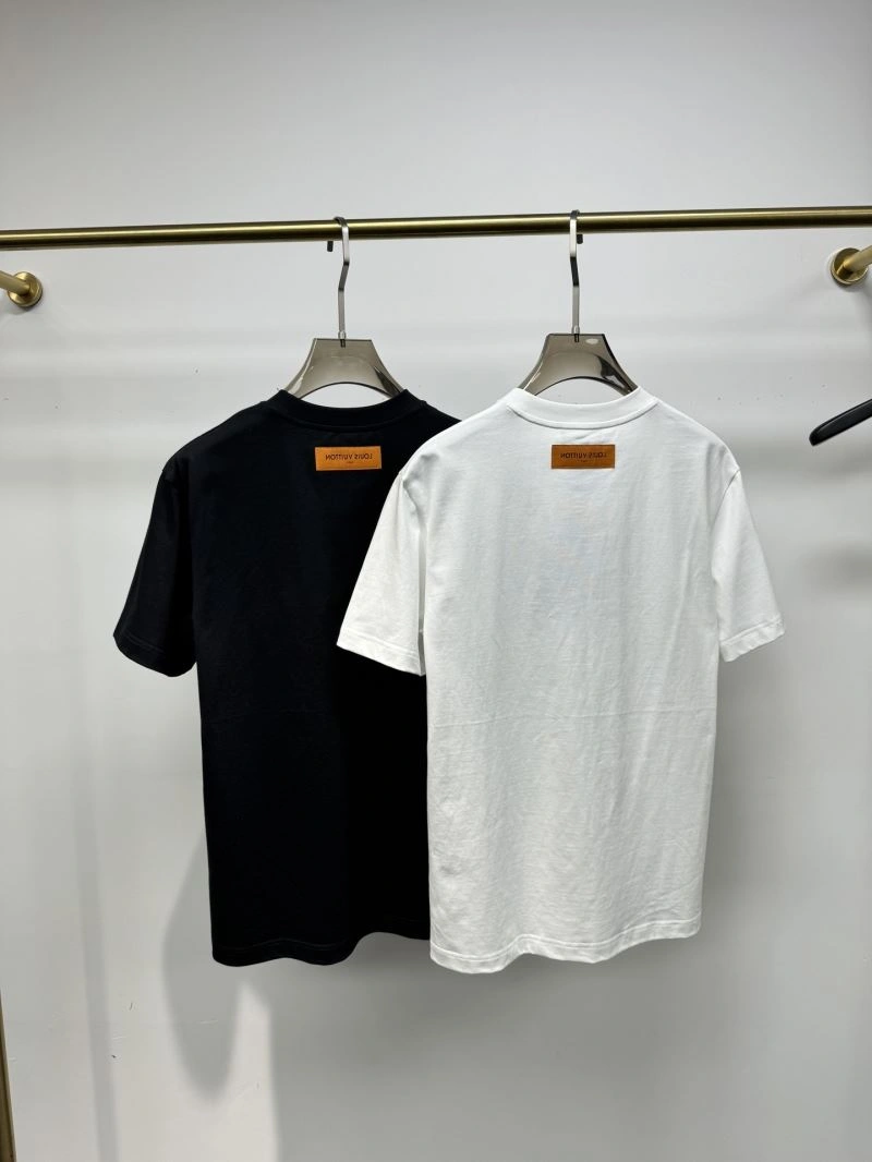Louis Vuitton T-Shirts Seasonal 134179