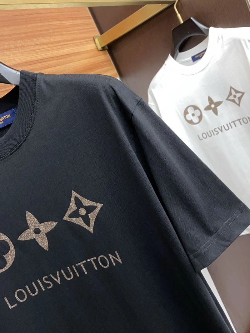 Bright Louis Vuitton T-Shirts 134193