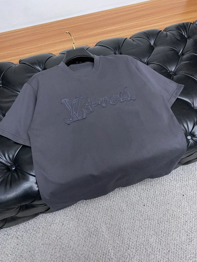 Louis Vuitton T-Shirts Fashionable 134178