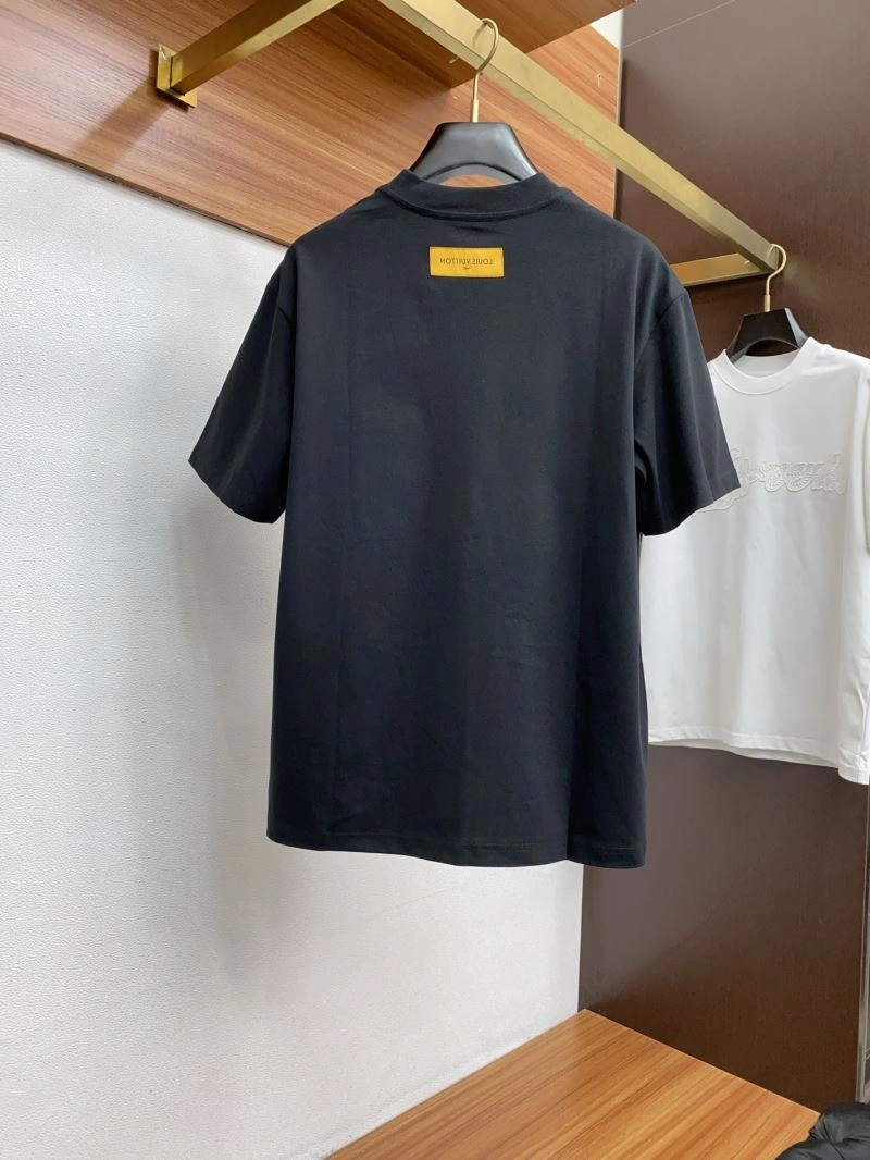 Louis Vuitton T-Shirts Neat 134186