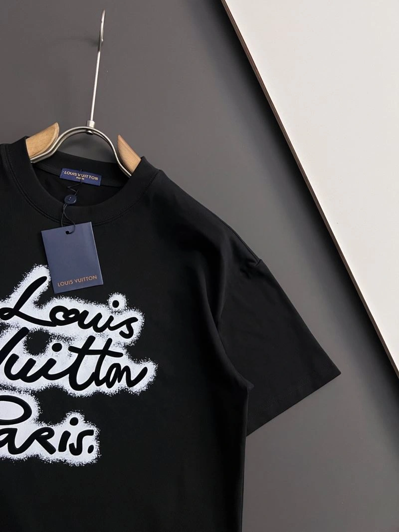 Louis Vuitton T-Shirts Trendsetting 134173