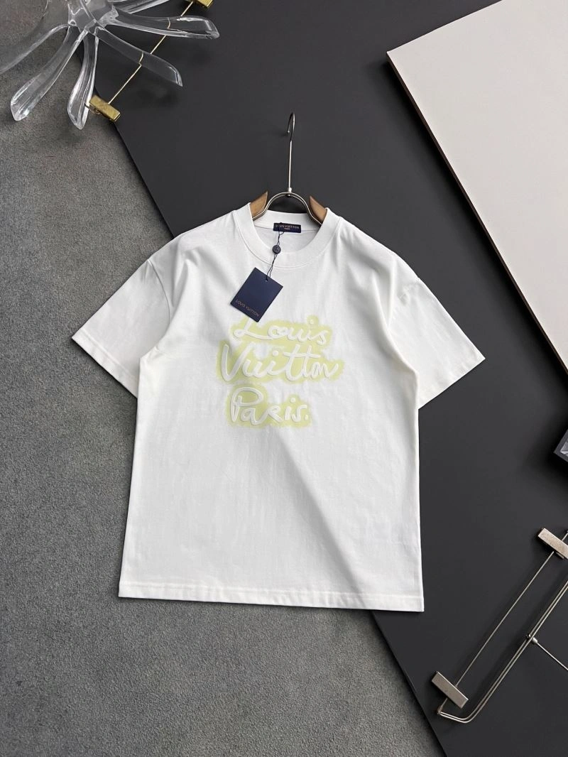 Sustainable Louis Vuitton T-Shirts 134174