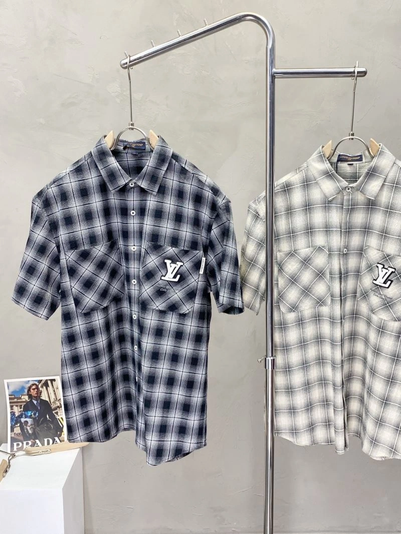 Louis Vuitton T-Shirts Modern 134181