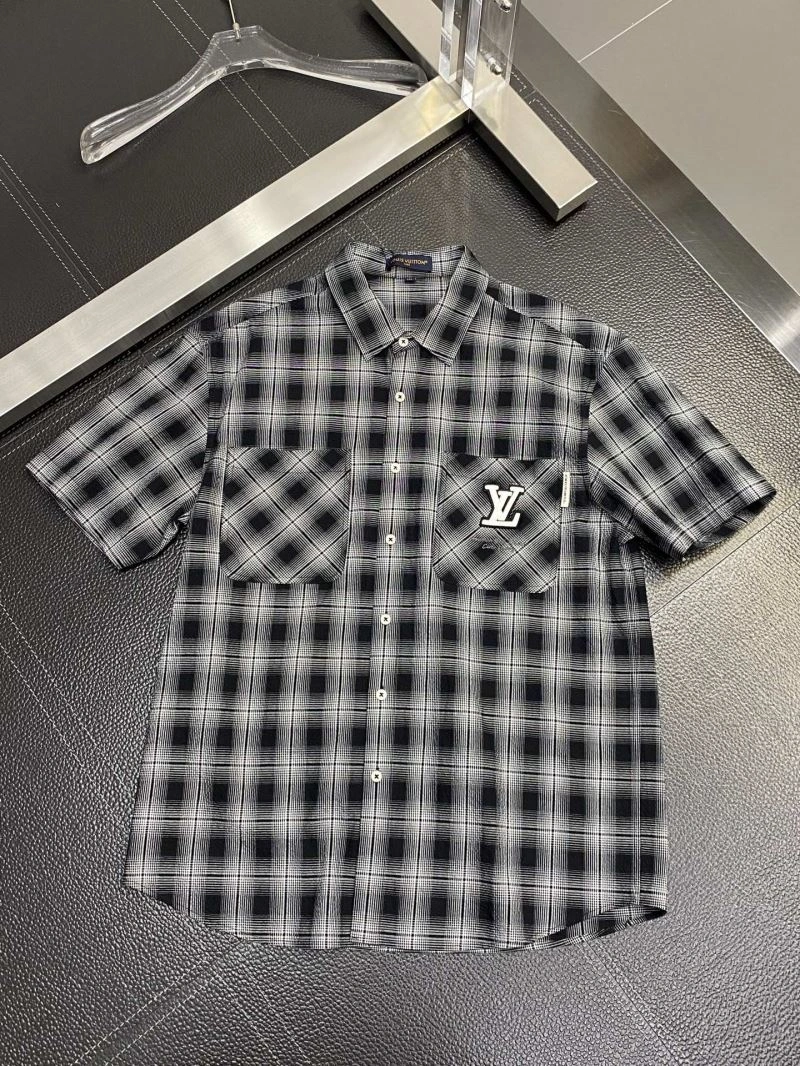 Louis Vuitton T-Shirts Modern 134181