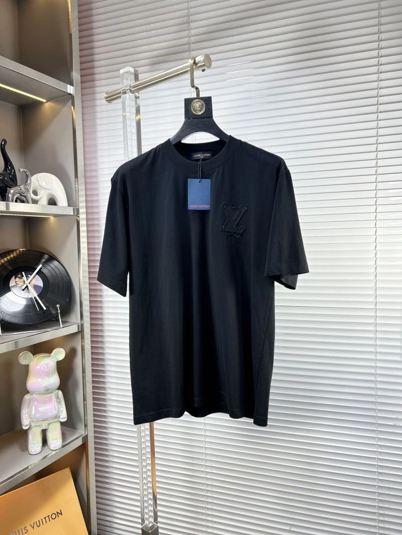 Chic Louis Vuitton T-Shirts 134182