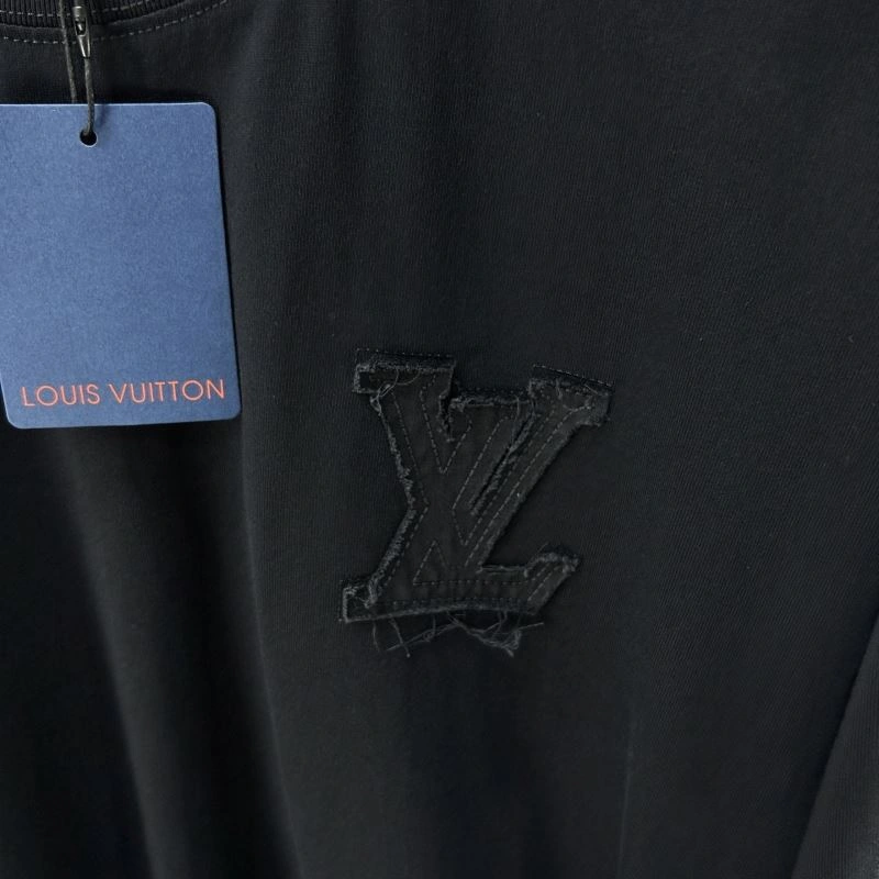Chic Louis Vuitton T-Shirts 134182