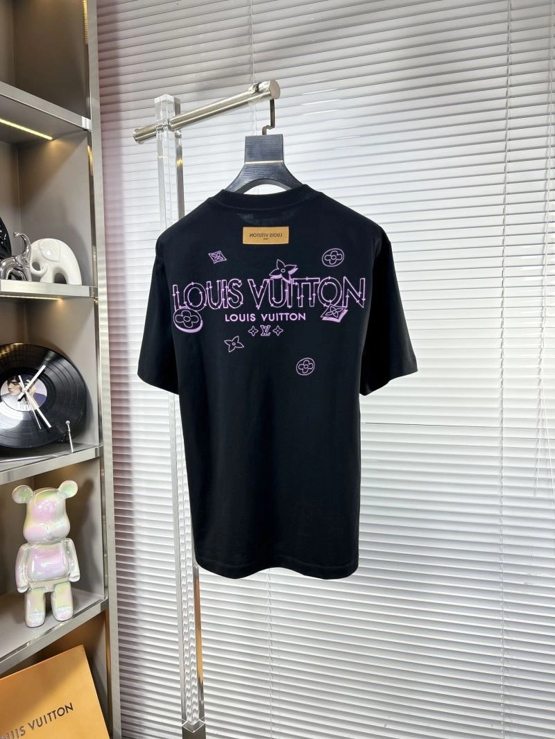 Louis Vuitton T-Shirts MultiPurpose 134166