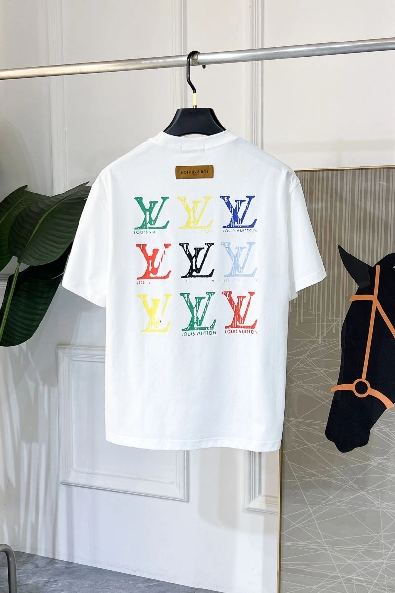 Louis Vuitton T-Shirts Casual 134161