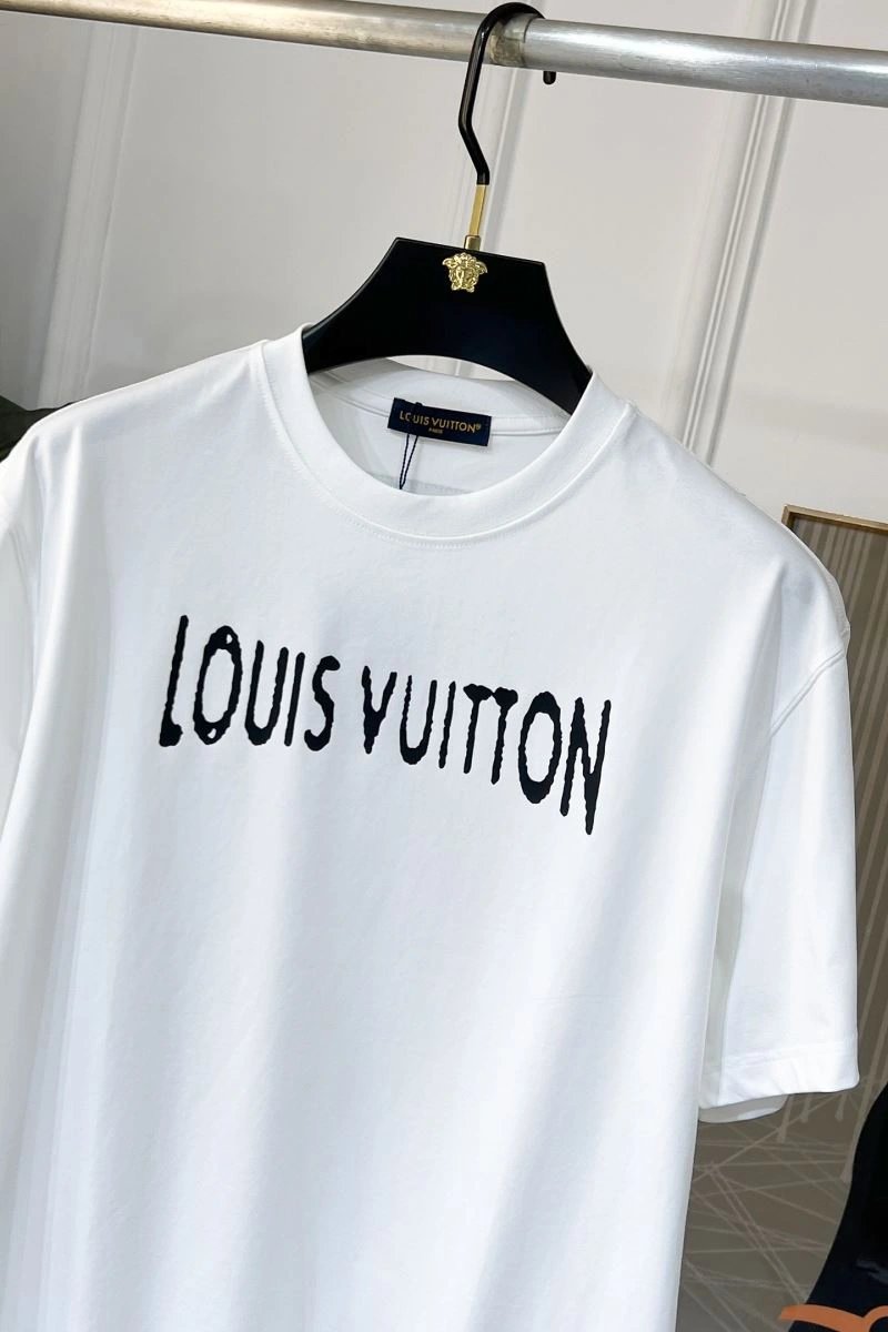 Louis Vuitton T-Shirts Casual 134161