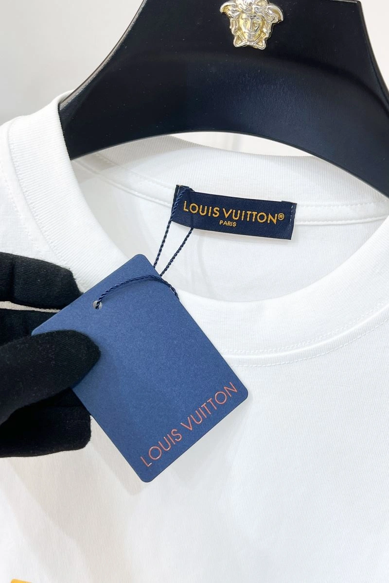 Louis Vuitton T-Shirts Seasonal 134160