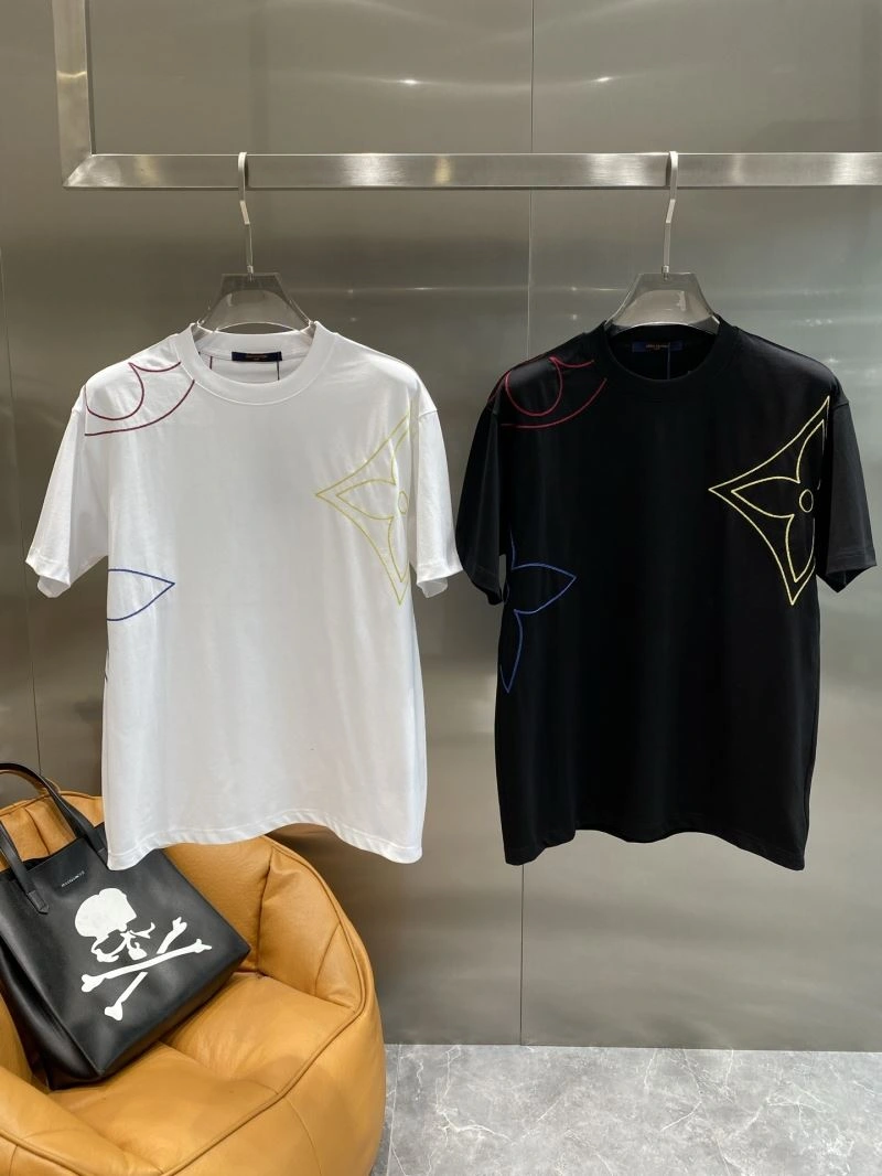 Louis Vuitton T-Shirts Durable 134157