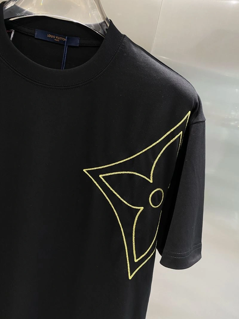 Louis Vuitton T-Shirts Durable 134157