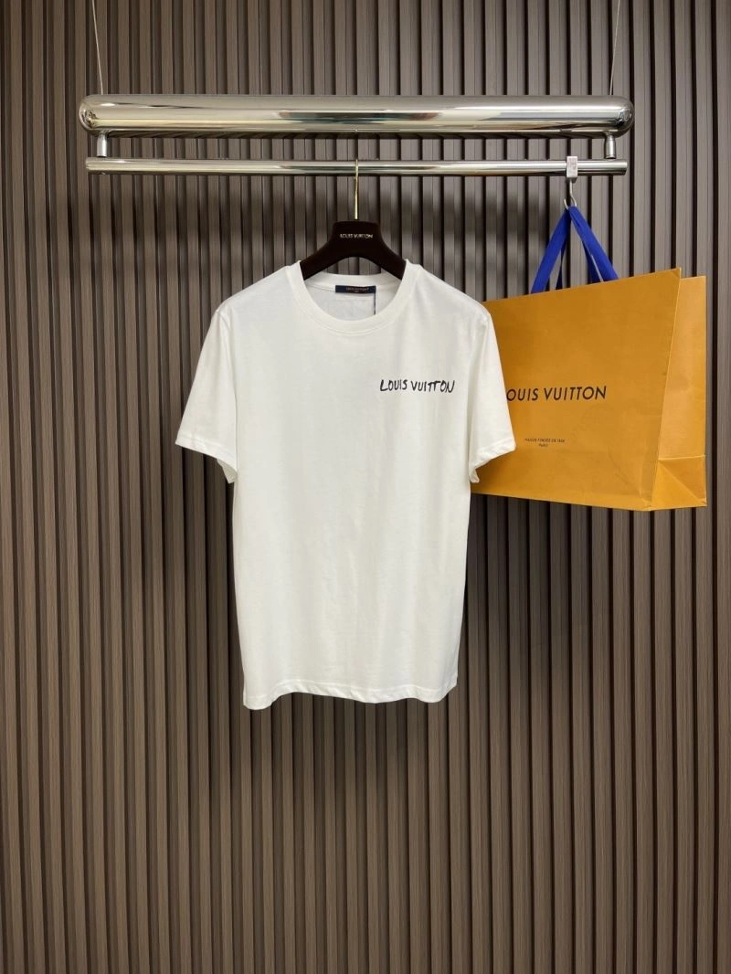Elegant Louis Vuitton T-Shirts 134141