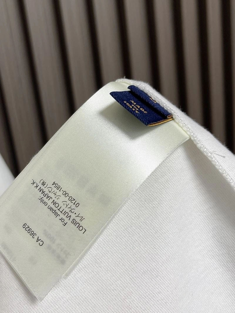 Elegant Louis Vuitton T-Shirts 134141