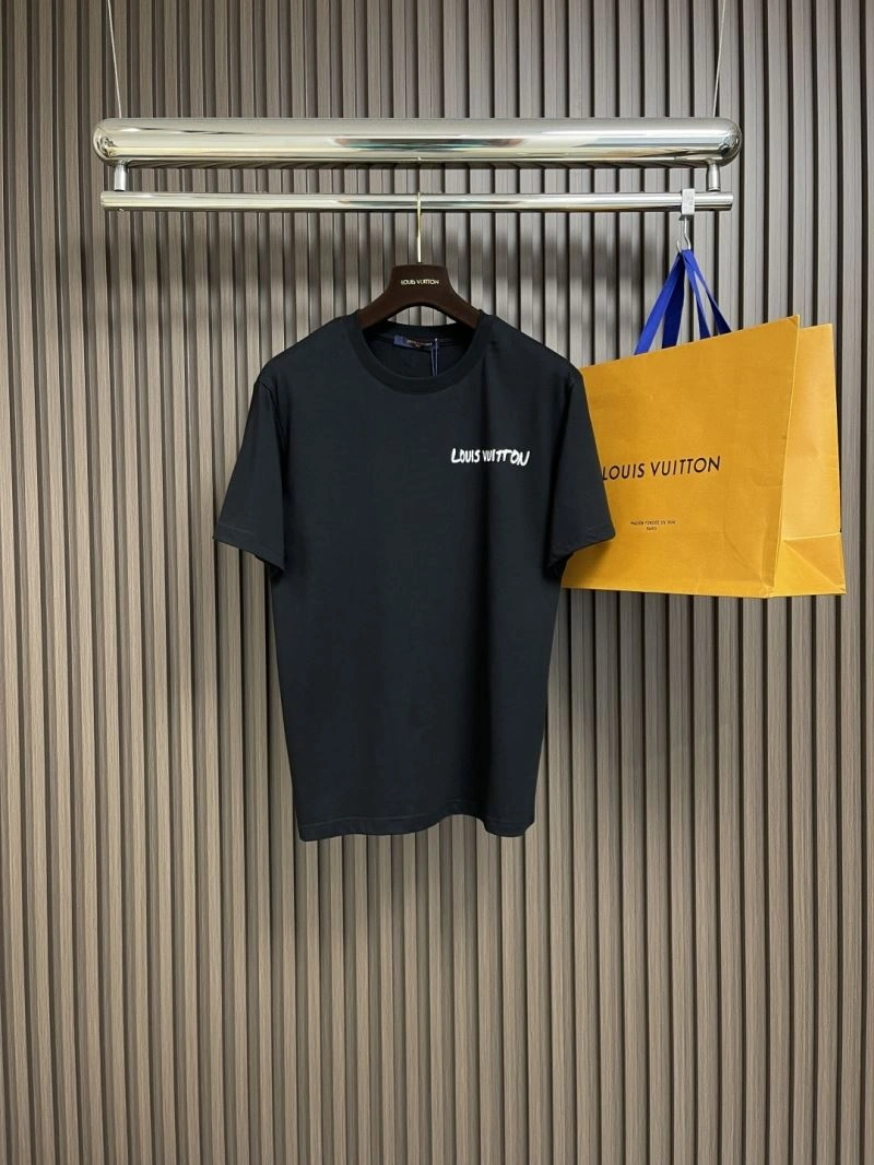 Classic Louis Vuitton T-Shirts 134156