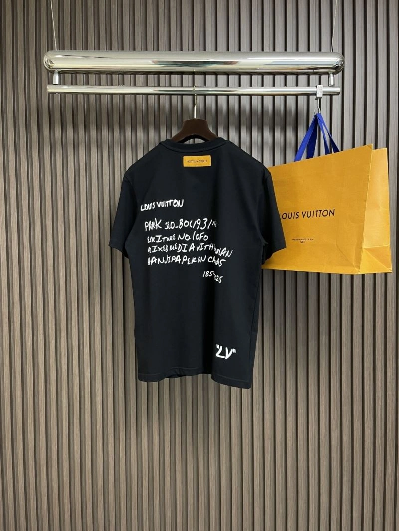 Classic Louis Vuitton T-Shirts 134156