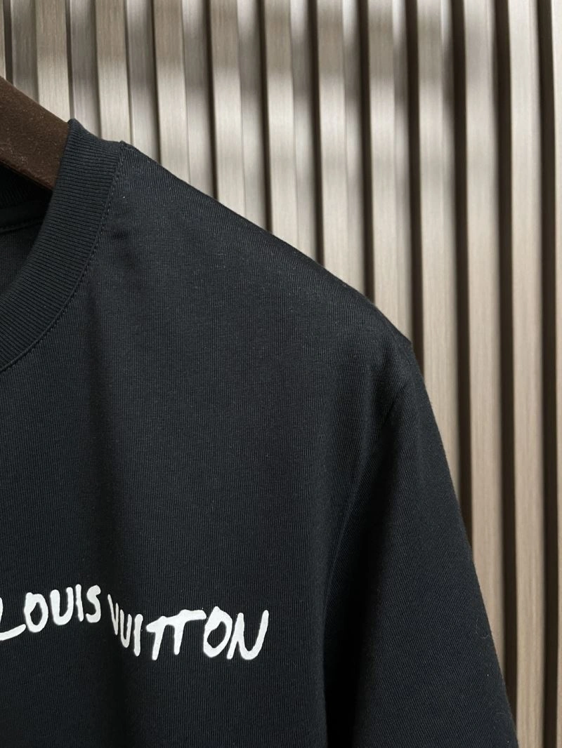 Classic Louis Vuitton T-Shirts 134156