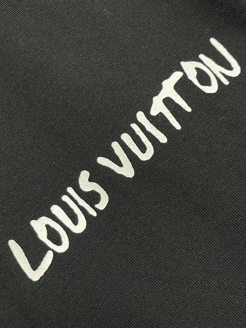 Classic Louis Vuitton T-Shirts 134156