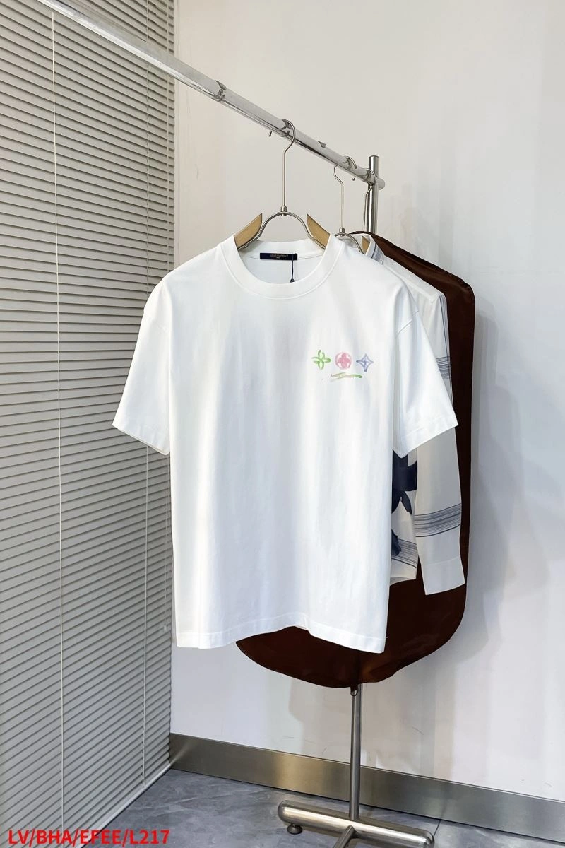 Louis Vuitton T-Shirts Comfortable 134134