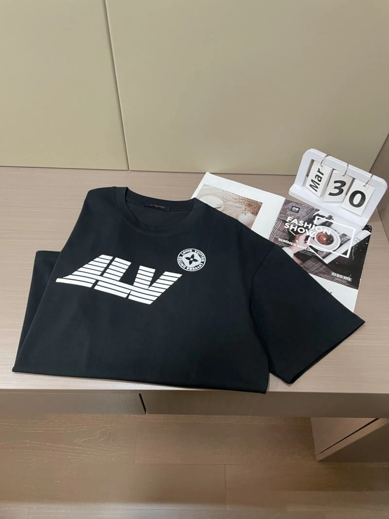 Louis Vuitton T-Shirts Upgraded 134154