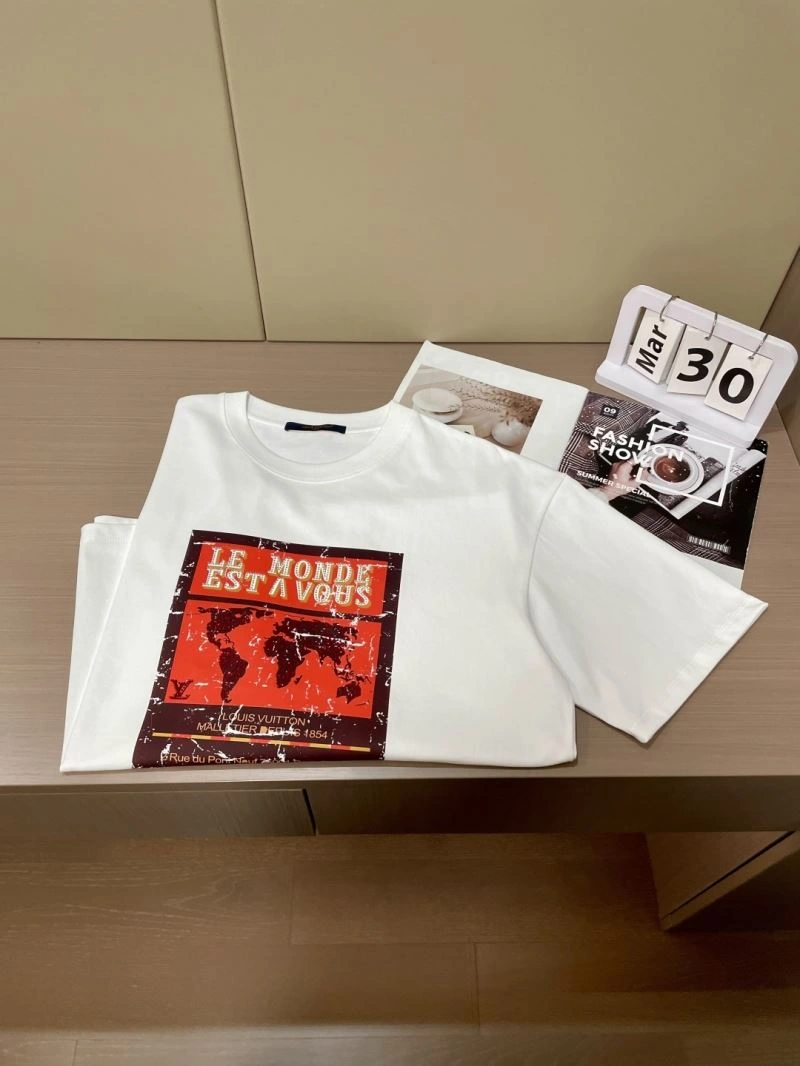 Louis Vuitton T-Shirts Lightweight 134155