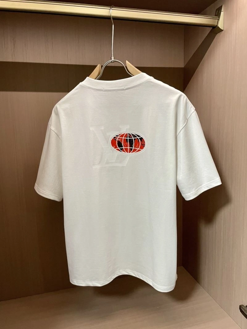Louis Vuitton T-Shirts Lightweight 134155