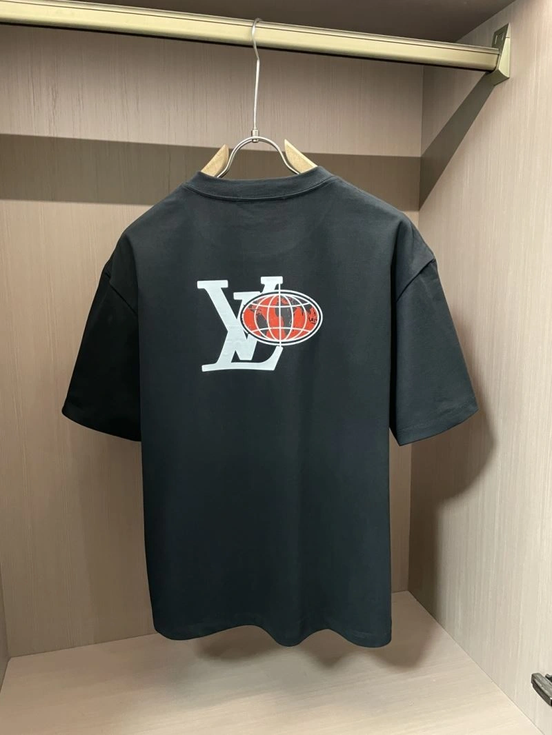 Louis Vuitton T-Shirts Lightweight 134155
