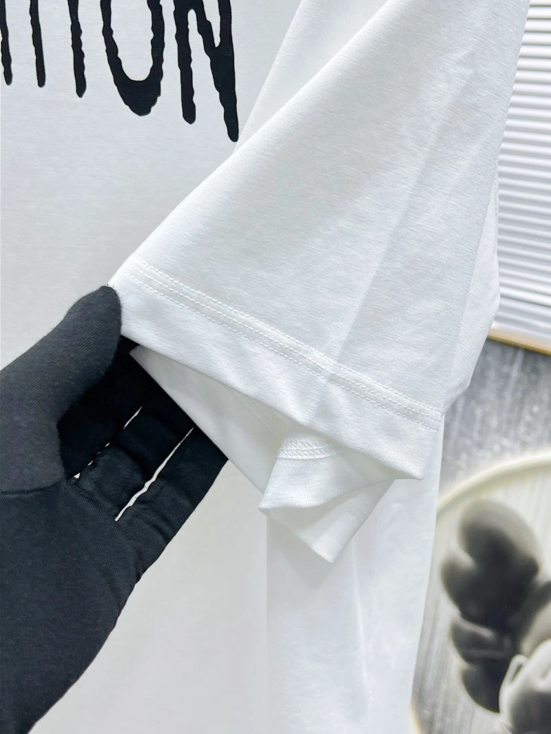 Louis Vuitton T-Shirts StreetReady 134129