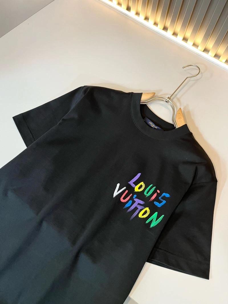 Louis Vuitton T-Shirts Functional 134135