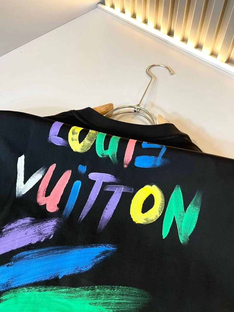 Louis Vuitton T-Shirts Functional 134135
