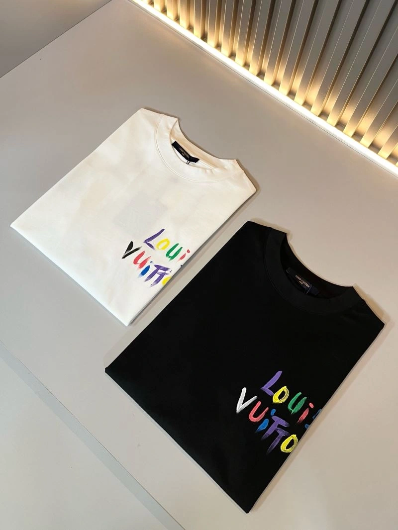 Louis Vuitton T-Shirts Resilient 134151