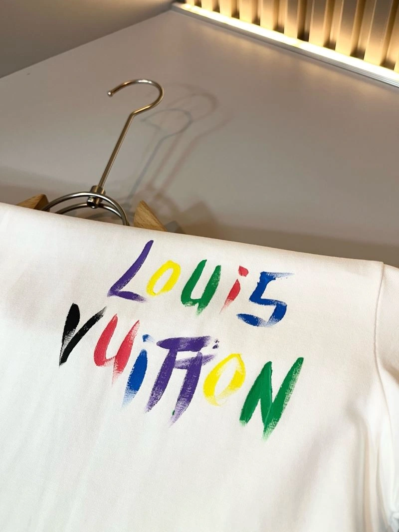 Louis Vuitton T-Shirts Resilient 134151