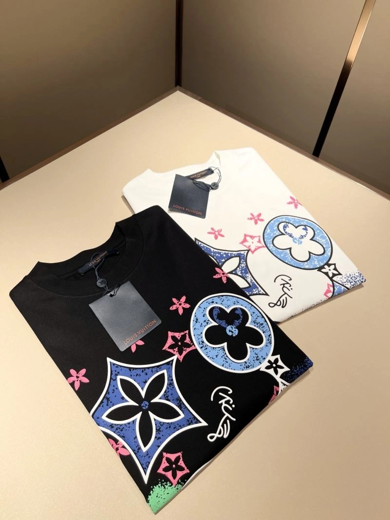 SoftTouch Louis Vuitton T-Shirts 134137