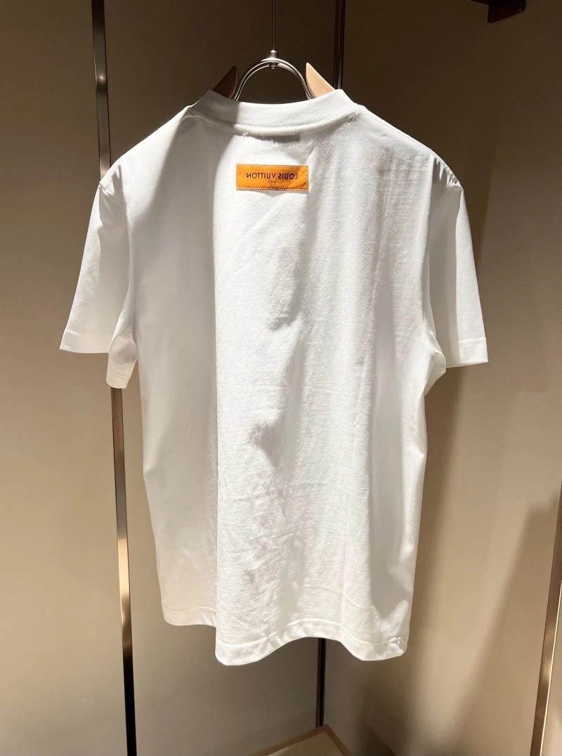 SoftTouch Louis Vuitton T-Shirts 134137
