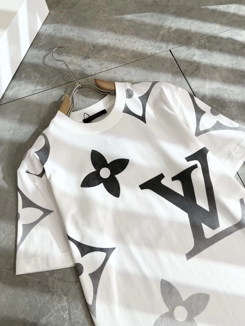 Youthful Louis Vuitton T-Shirts 134145